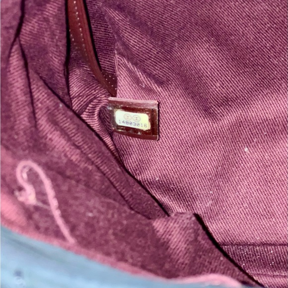 Chanel Tote Surpique CC Charm Large Chevron Iridescent Black - Picture 9 of 13